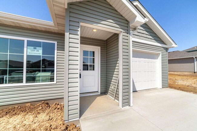 Foto del edificio - 2616 Frazier Lp