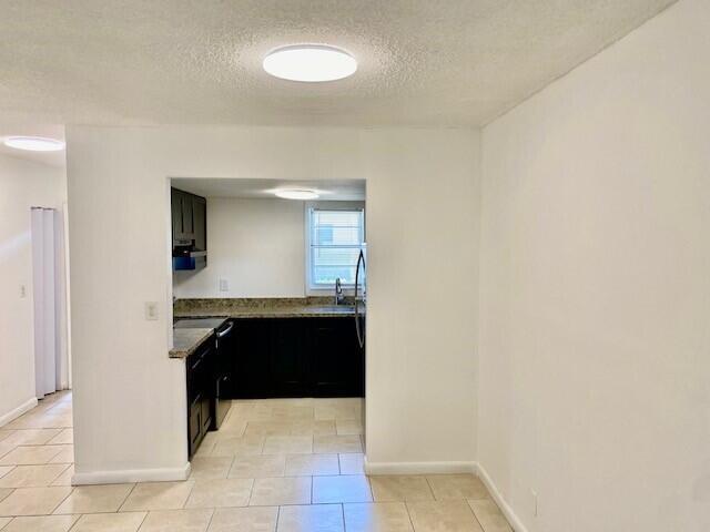 Building Photo - 3751 SW 60th Ave