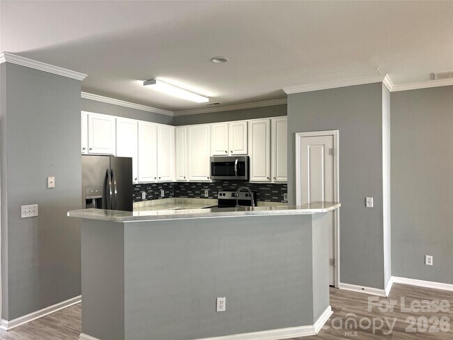 Building Photo - 8378 Chaceview Ct