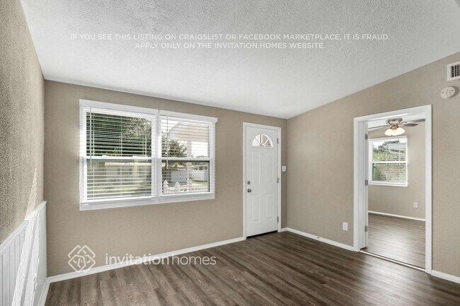Foto del edificio - 11678 104th St