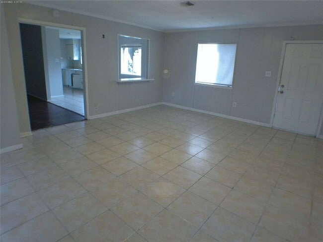 Foto del edificio - 7322 W Fuqua St