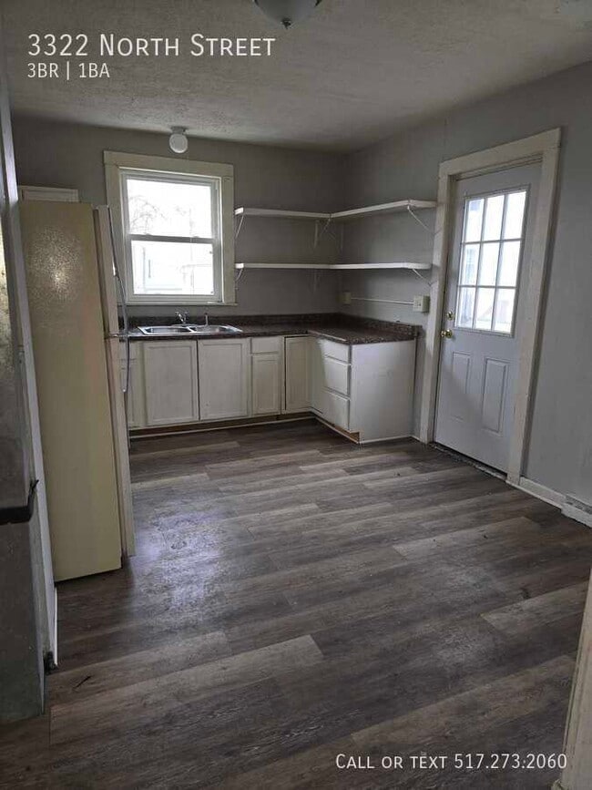 Foto del edificio - 3322 North St