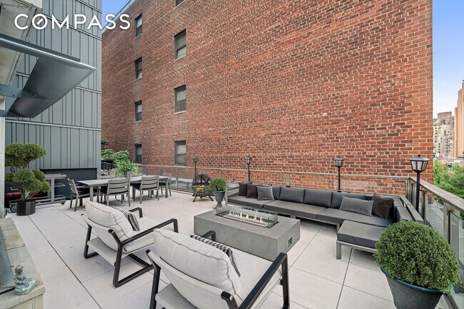 Foto del edificio - 301 E 50th St