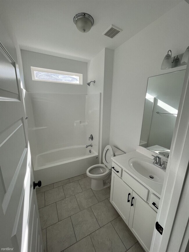 Foto del edificio - 4 br, 3 bath House - 3909 Sydney Drive