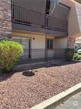 Building Photo - 5021 River Glen Dr