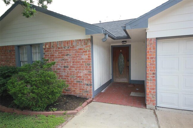 Foto del edificio - 22138 Birch Valley Dr