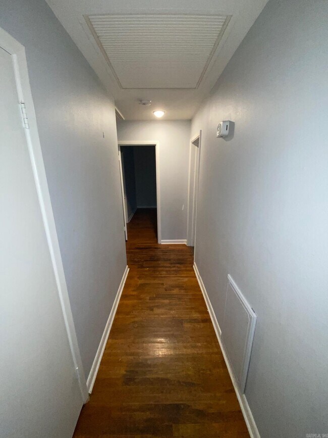 Building Photo - 7111 W 43rd St