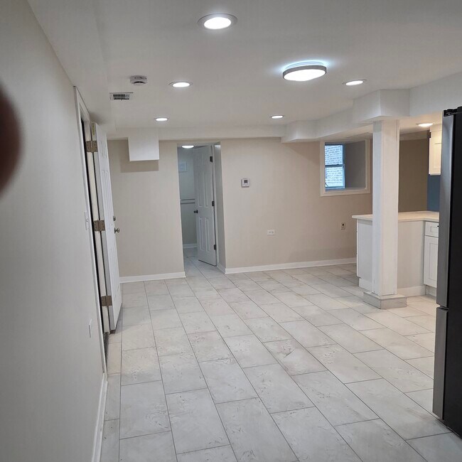 Foto del edificio - 2637 W Winona St