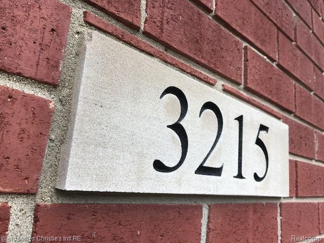 Building Photo - 3215 Camden Dr