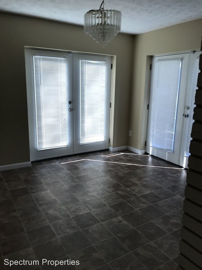 Building Photo - 380 Hayter Dr