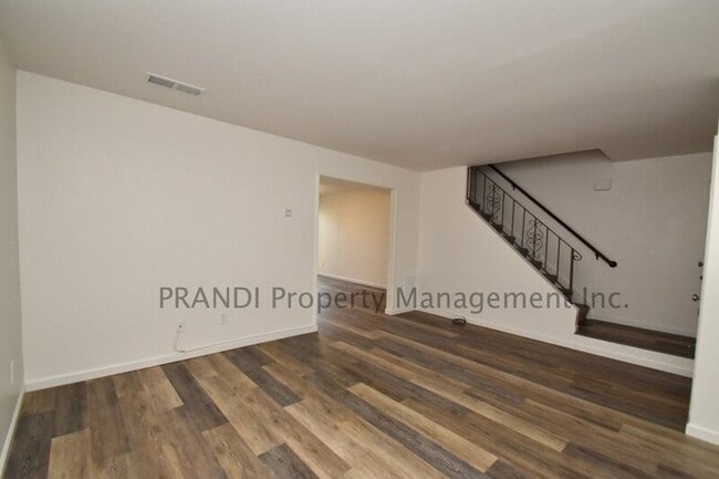 Building Photo - 110A Oliva Ct