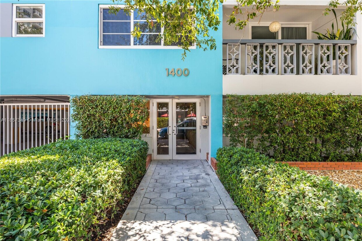 Foto principal - 1400 Lincoln Rd