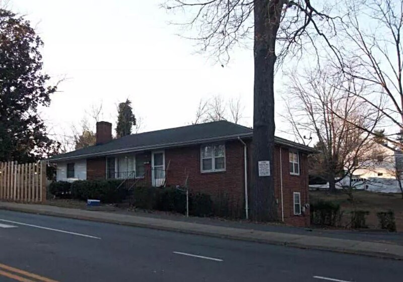 Foto principal - 1521 Cherry Ave