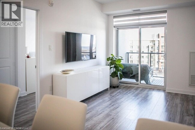 Photo du bâtiment - 125 Shoreview Pl