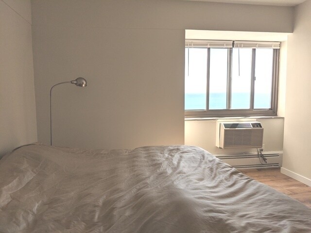 Foto del edificio - 7337 S South Shore Dr