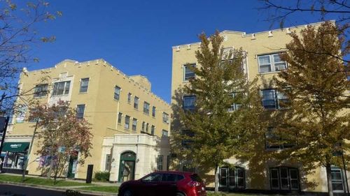 Primary Photo - 3955 N Lamon Ave