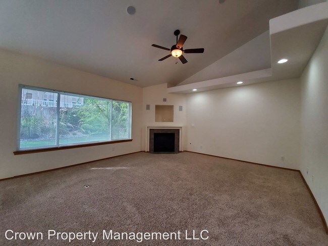 Building Photo - 3 br, 2 bath House - 2645 Sandstone