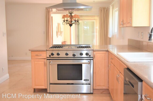 Building Photo - 3 br, 2 bath House - 12881 Del Rey Drive