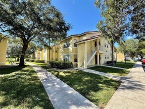 Building Photo - 12840 Vista Isles Dr