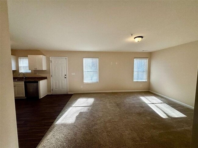 Building Photo - 637 Carlton Pointe Dr