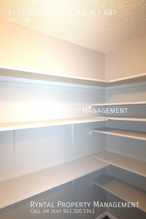 Foto del edificio - 4119 61st Ave Terrace W