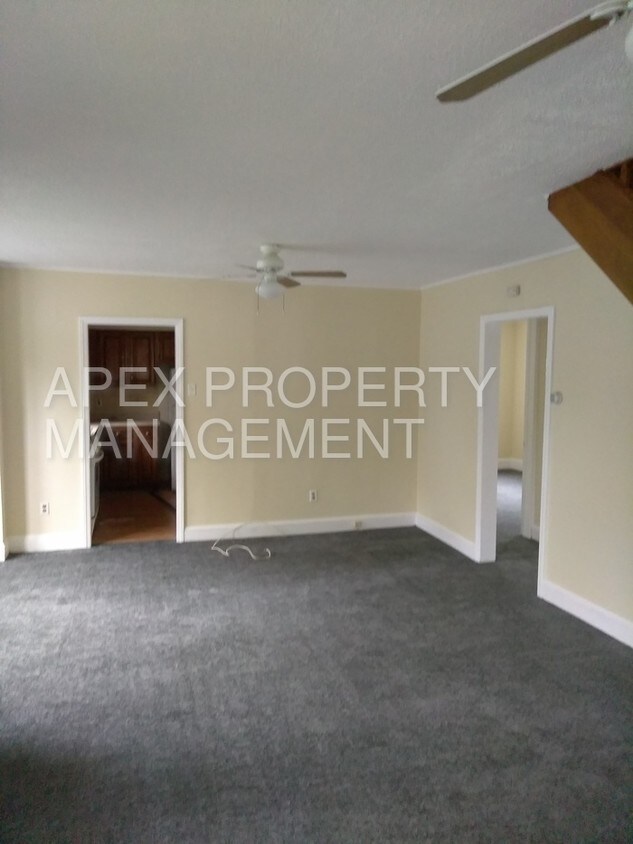 Building Photo - 1573 Prospect St