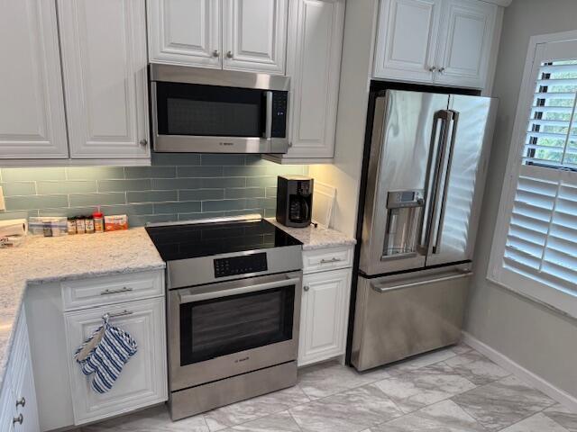 Foto del edificio - 6928 Briarlake Cir