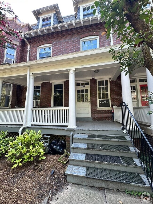 Building Photo - 1748 Lamont St NW