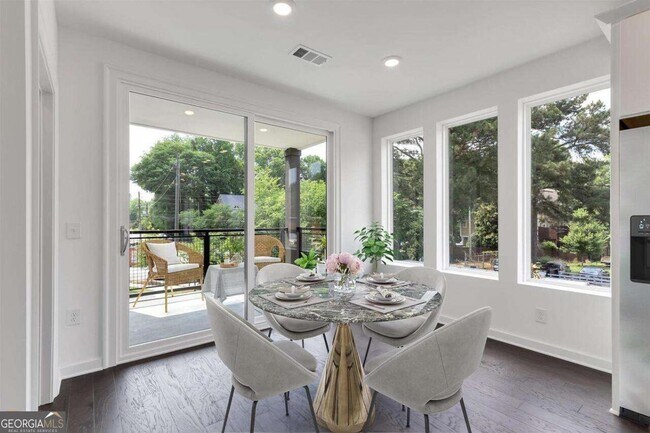 Foto del edificio - 400 Pratt Dr SE