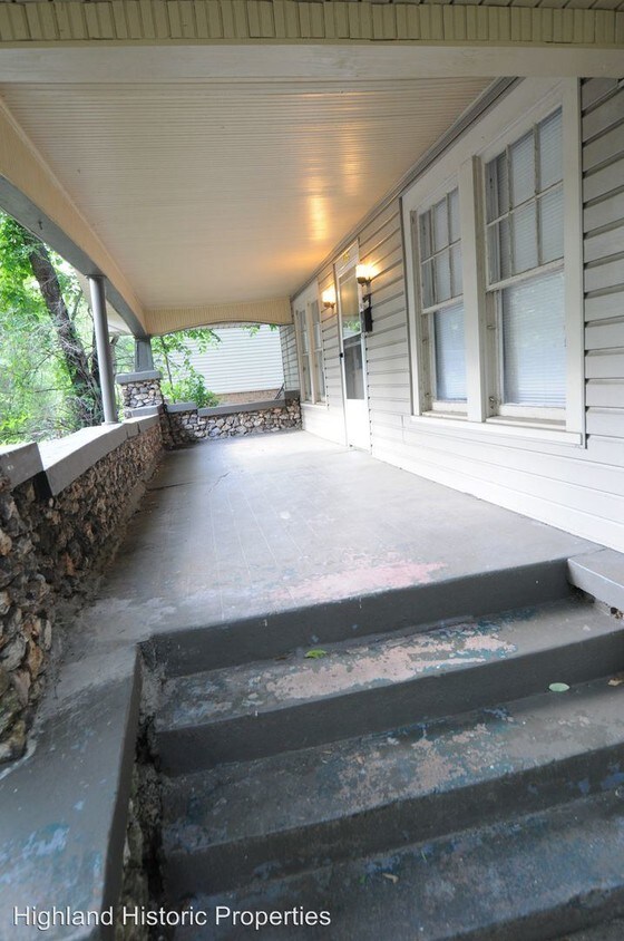 Primary Photo - 3 br, 1 bath Apartment - 1423 33rd Street So.