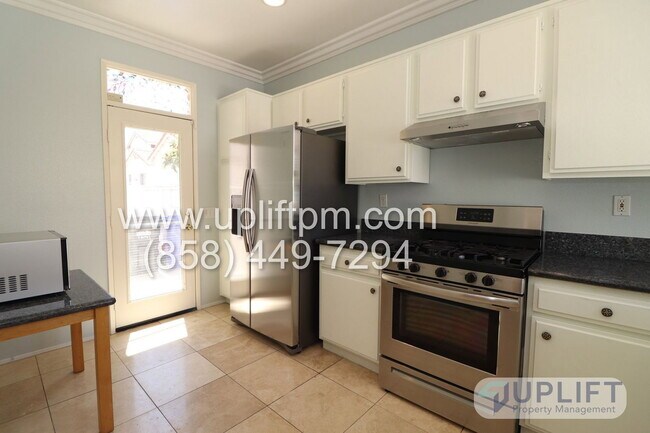 Foto del edificio - 8281 Gold Coast Dr