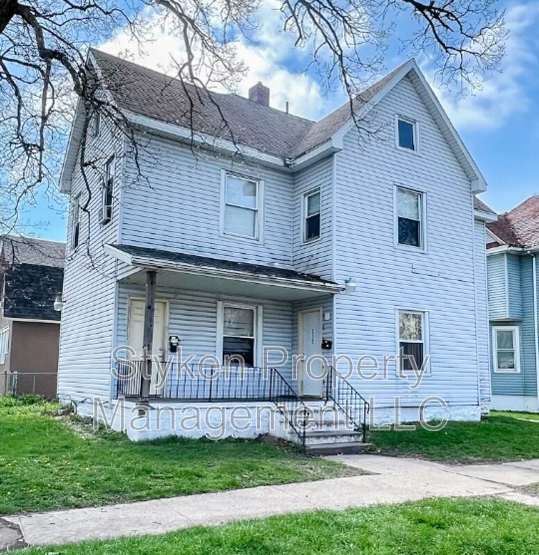 Foto principal - 316 W Merchant St