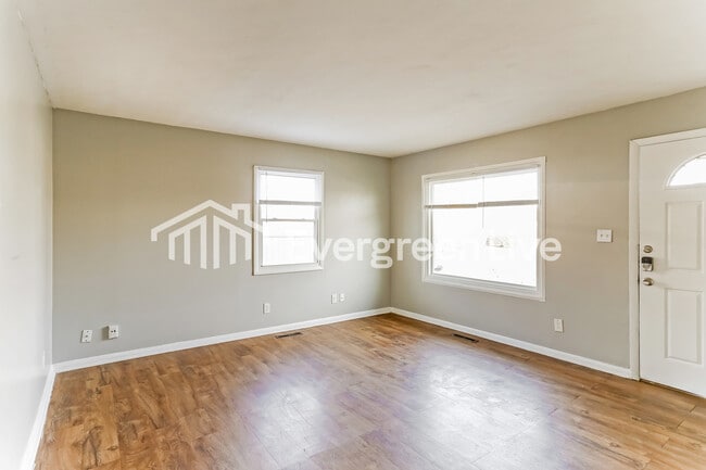 Foto del edificio - 1309 Woodnell Ave