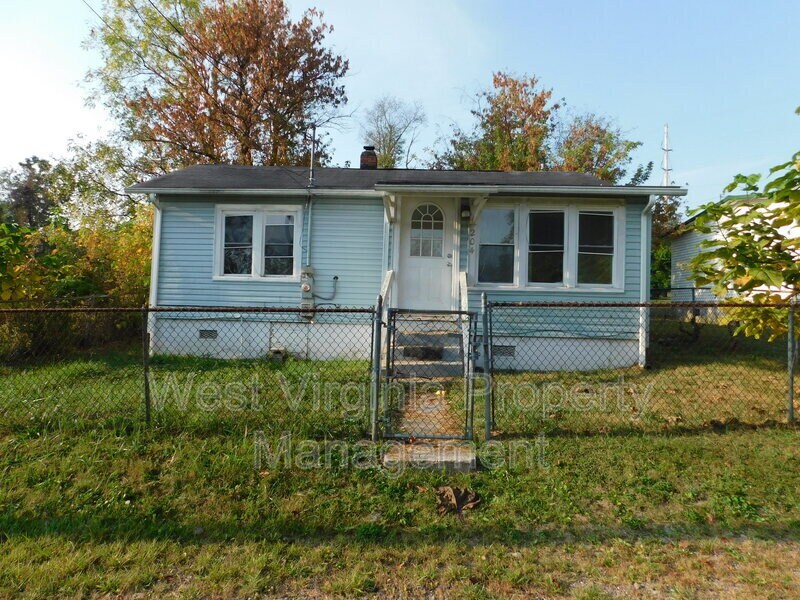 Primary Photo - 204 7th St
