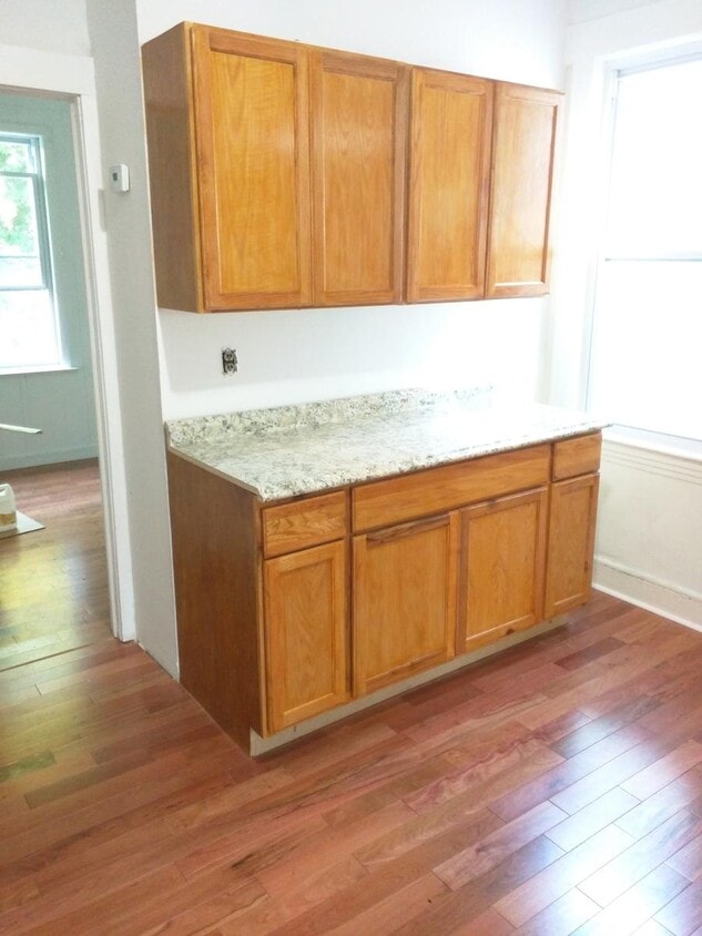 Primary Photo - 310 Rutherford Blvd