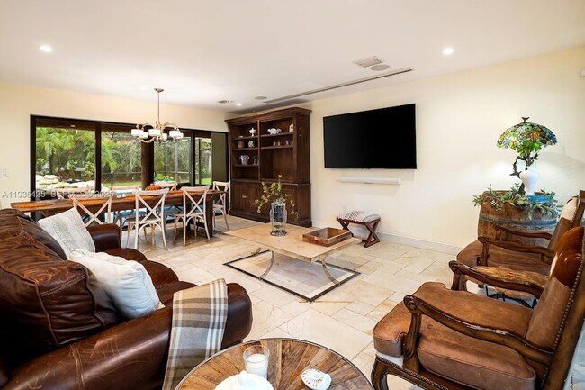 Foto del edificio - 9890 SW 138th St