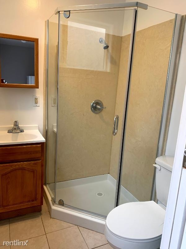 Building Photo - 151 Evergreen Ave