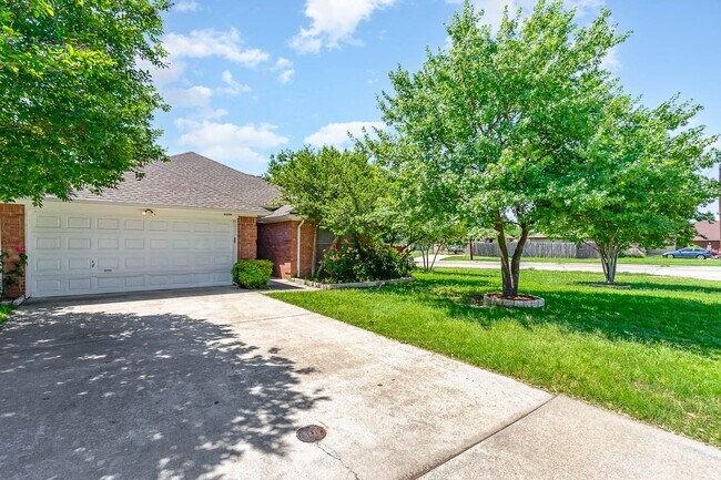 Building Photo - Charming Retreat: Your Ideal 3BD/2BA Home ...