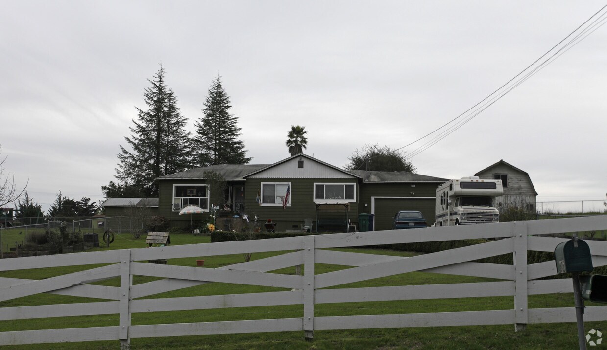 Primary Photo - 405 Ronsheimer Rd