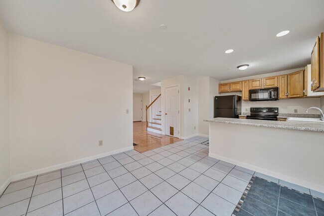 Foto del edificio - 8 Highland Ave