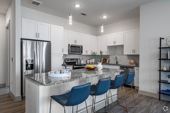 Interior Photo - Hangar 19