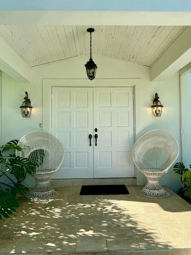 Foto del edificio - 222 Miraflores Dr