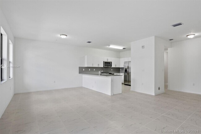 Foto del edificio - 15540 SW 136th St