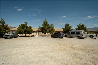 Building Photo - 2120 McMurray Dr