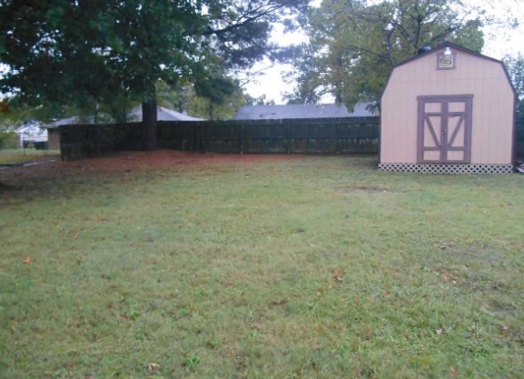 Building Photo - 1704 Loring Ln