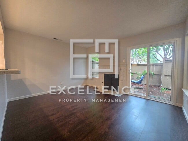 Building Photo - 2/1.5 -  Pets Negotiable, 1 Car Garage, W/D in Unit, Patio, Pool and Central Location!