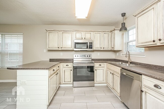 Foto del edificio - 7322 Green Ash Dr