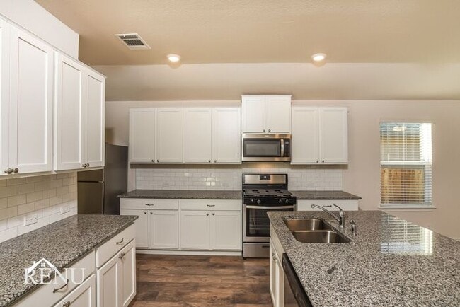 Building Photo - 6839 Encore Oaks