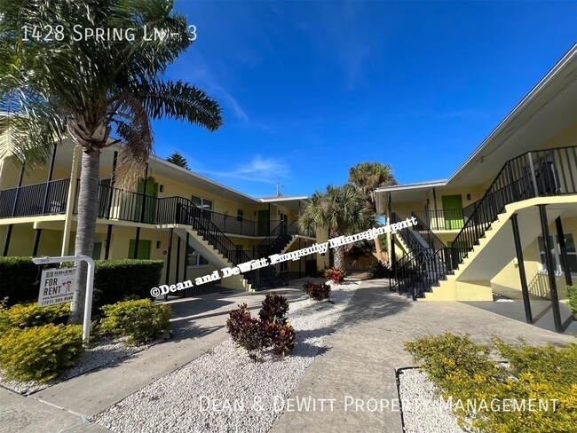 Building Photo - Clearwater APT - 2/2 For Rent