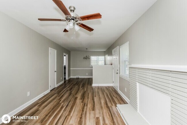Building Photo - 2621 Amber Dr, Charlotte, NC 28208
